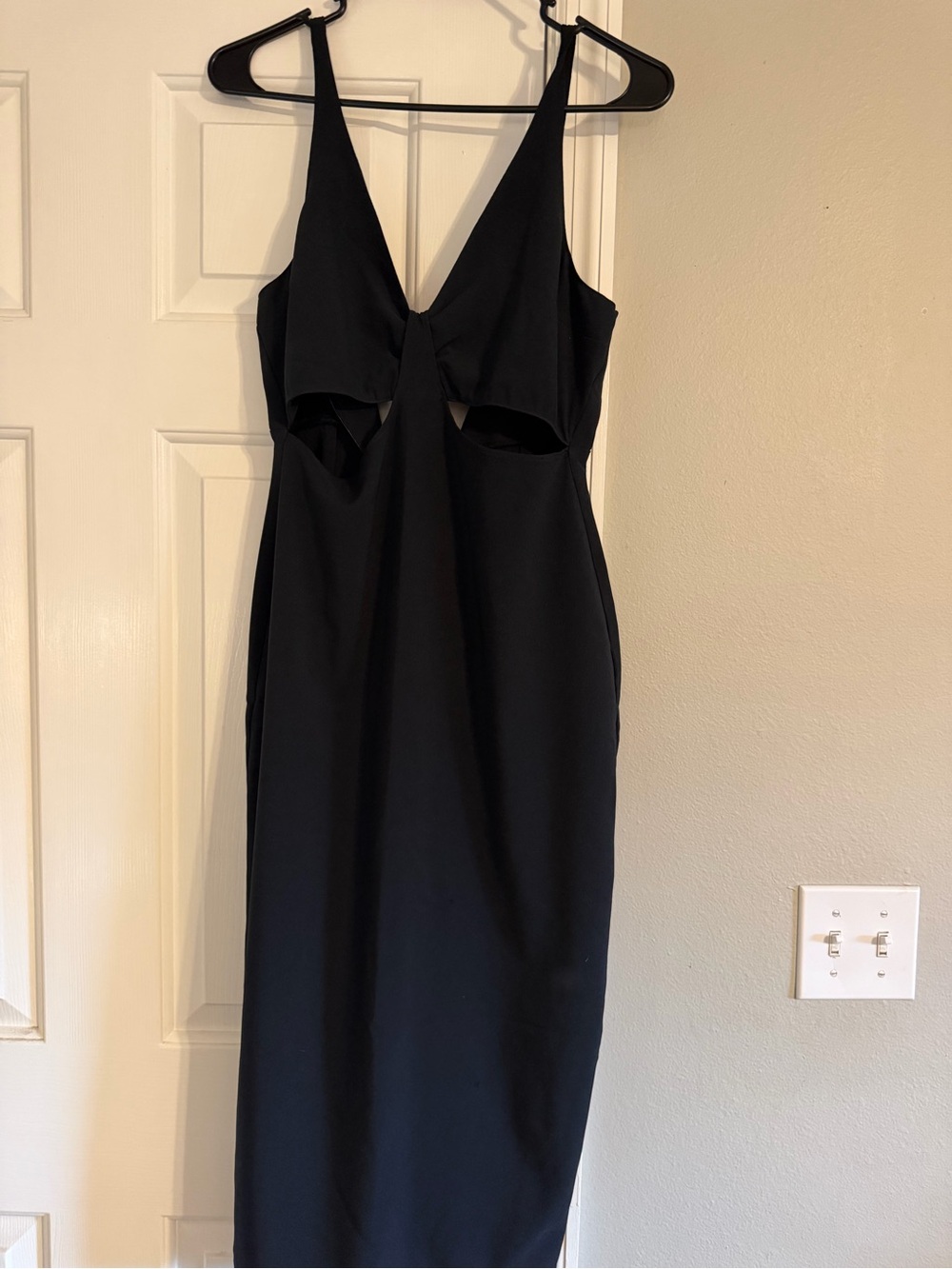 Abercrombie & Fitch Black Cutout Midi Dress